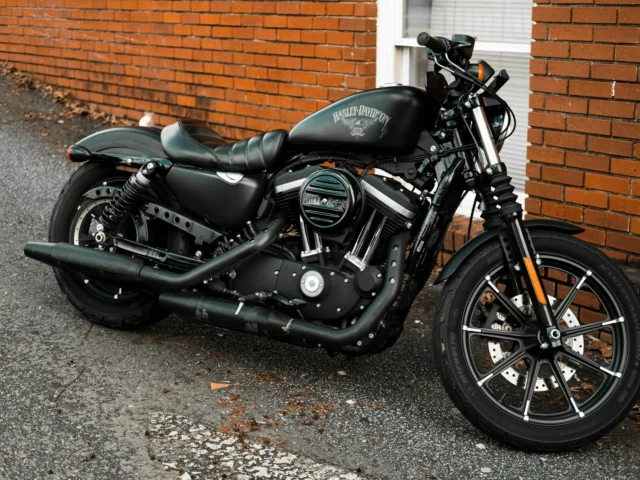 Harley-Davidson Iron 883, 2018, negru mat