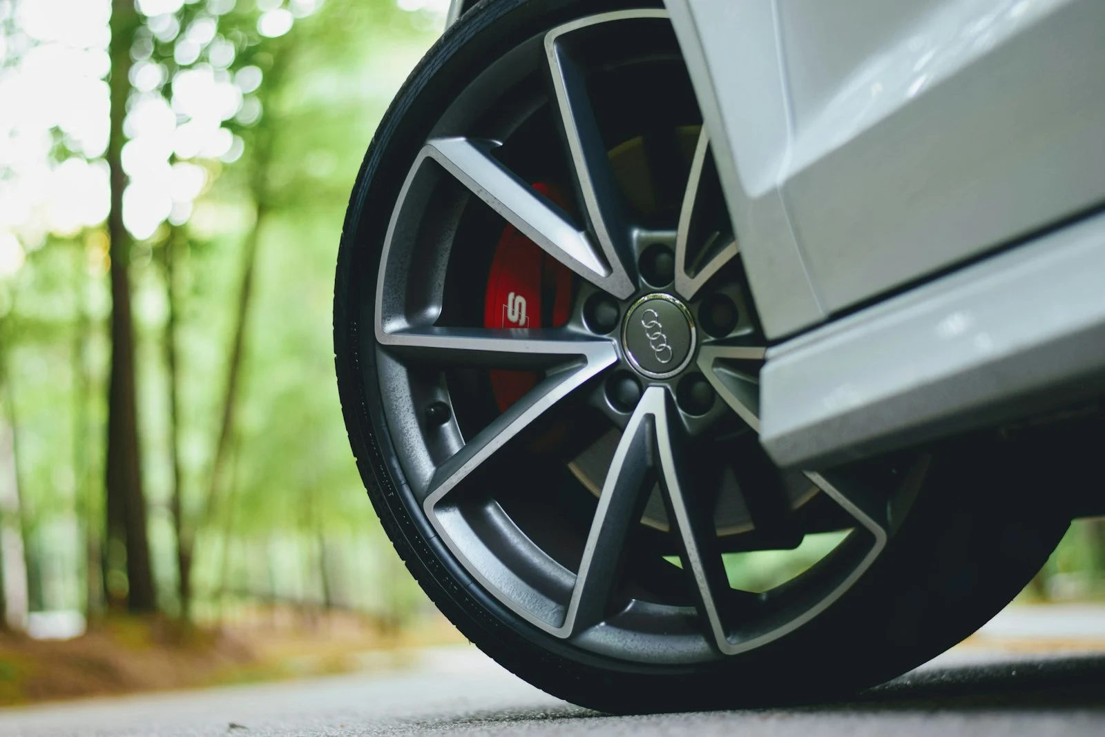 Jante Audi S-line 19″ originale + anvelope de vară